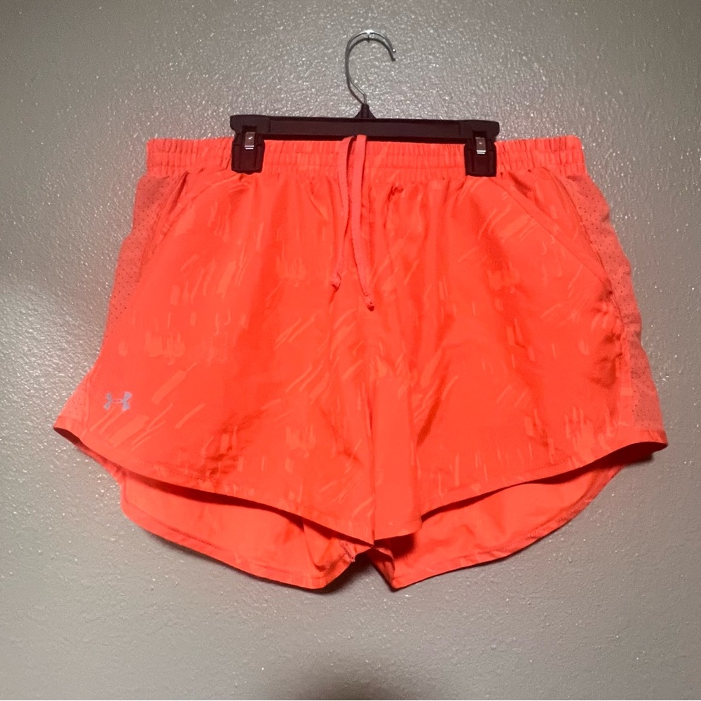 UNDER ARMOUR FLY-BY SHORT Quick Dry Lightweight Running Activewear Gym Workout - Picture 2 of 11